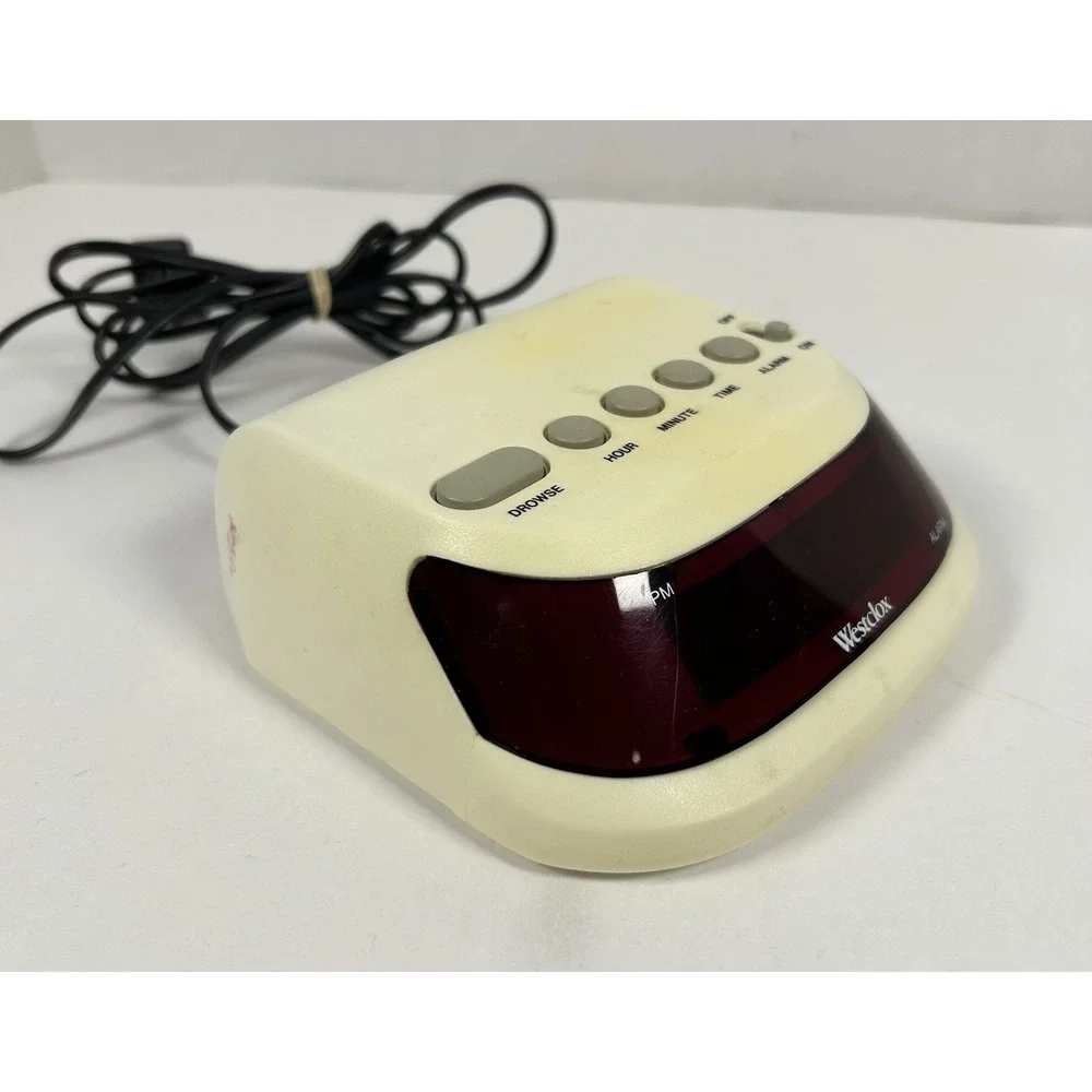 Vintage Westclox Basic Digital Electric Alarm Clock Cream Retro TESTED WORKING